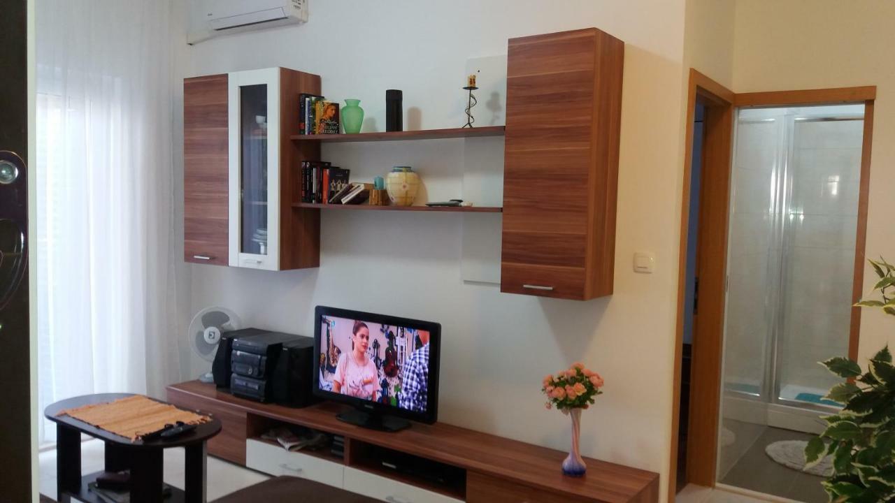 Bride's Rock Apartment